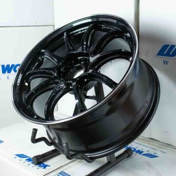 Work Wheels Emotion ZR10 - 5x114.3 - 18x8.5 ET38 - Black w/ Diamond Cut Lip (Single Wheel)